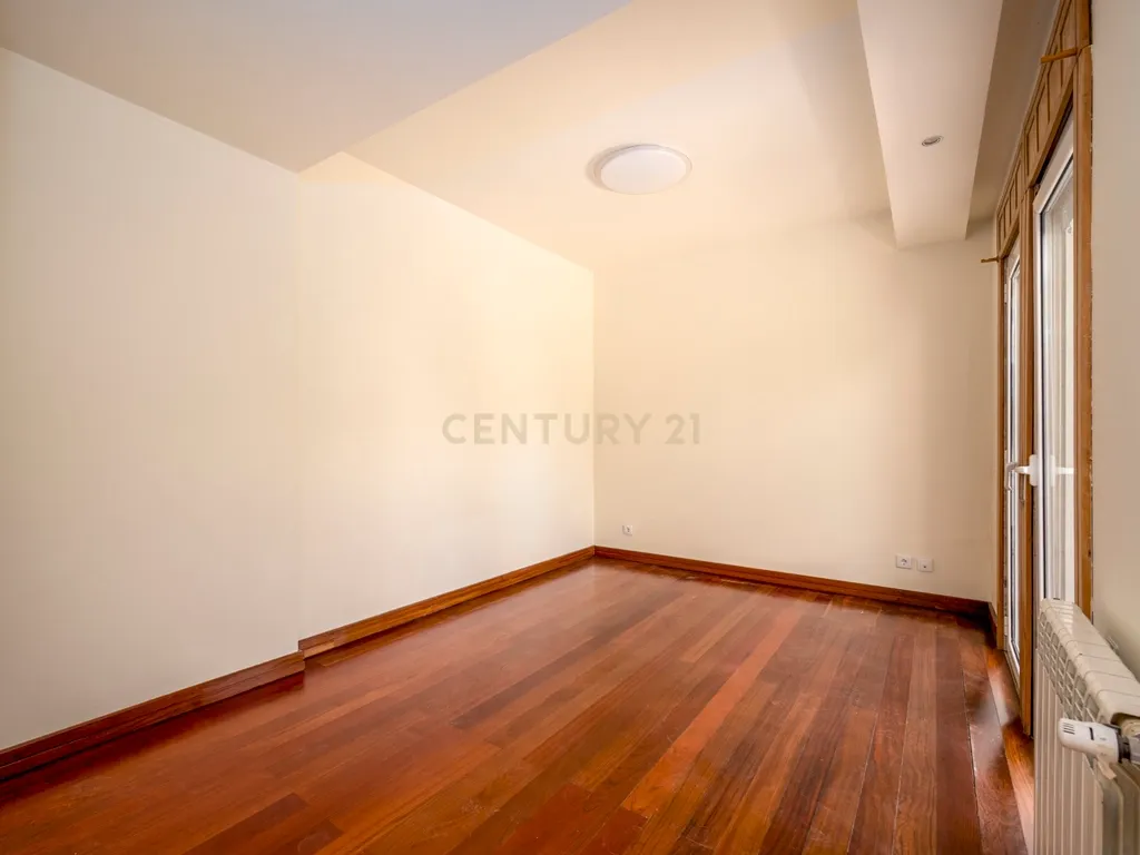 Moradia T4+1 em Condomínio Privado – Parque das Nações, Lisboa - Image 42
