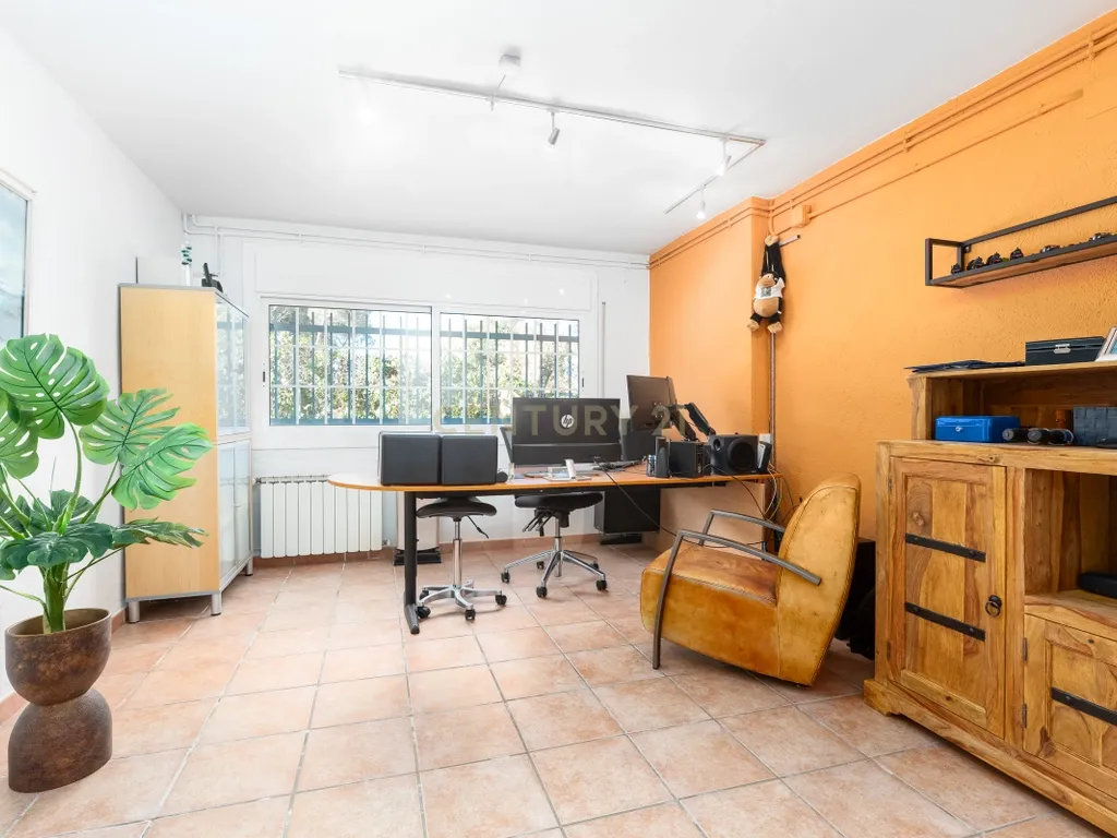 Exclusiva vivenda llesta per fer realitat els teus somnis a Tordera, urbanització Mas Mora. - Image 43