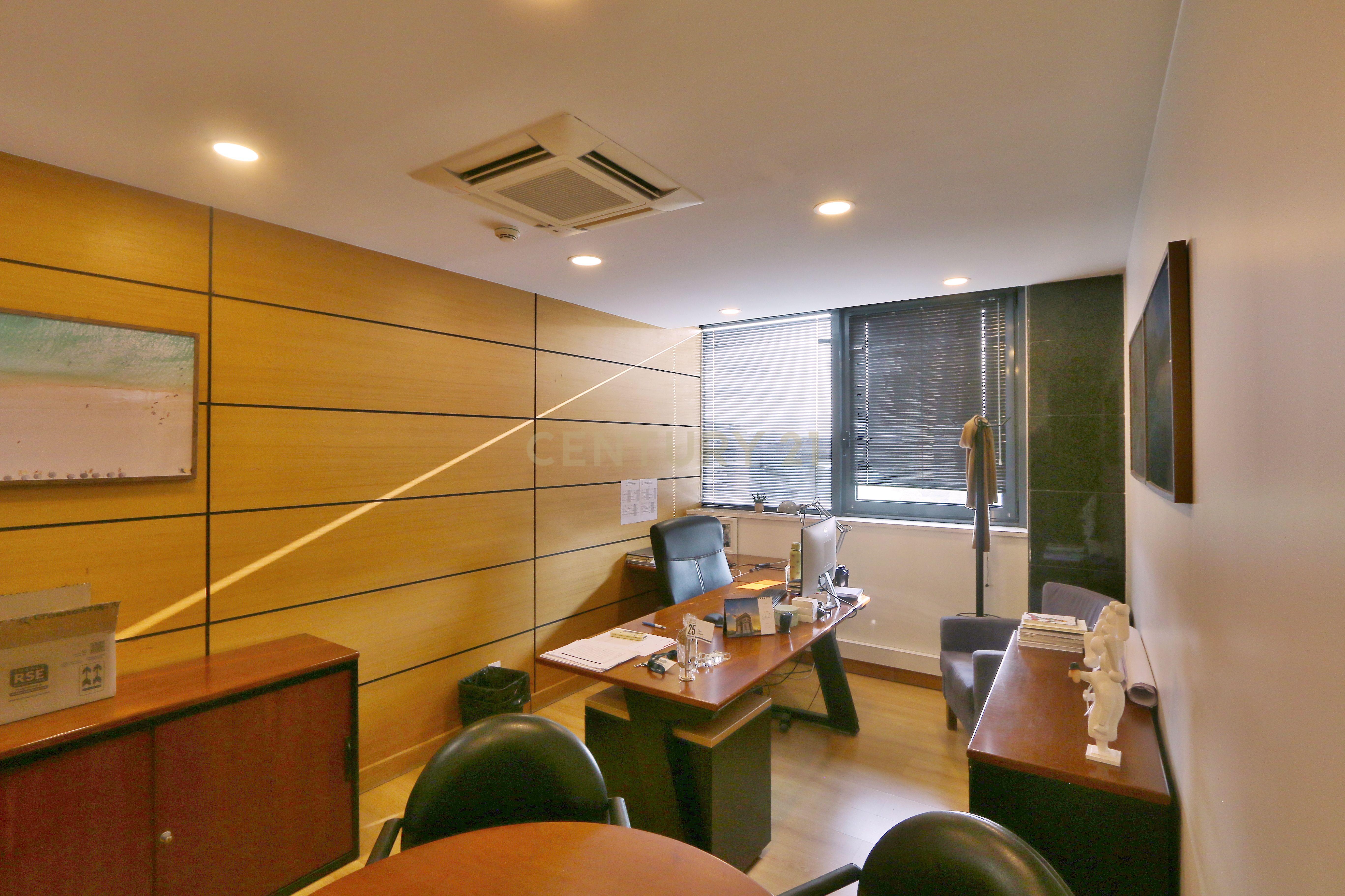 Escritório de 276 m² no Centro Empresarial de Telheiras – Lisboa - Image 26