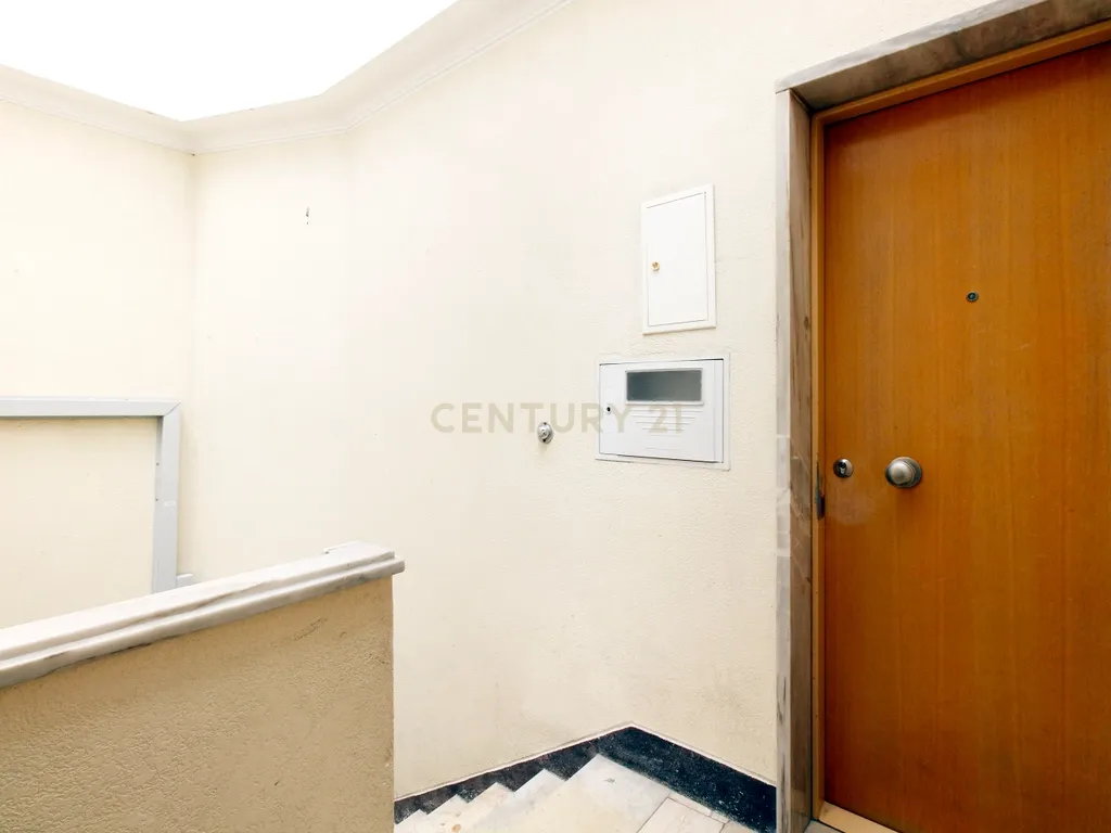 Apartamento T2 Odivelas - Image 13