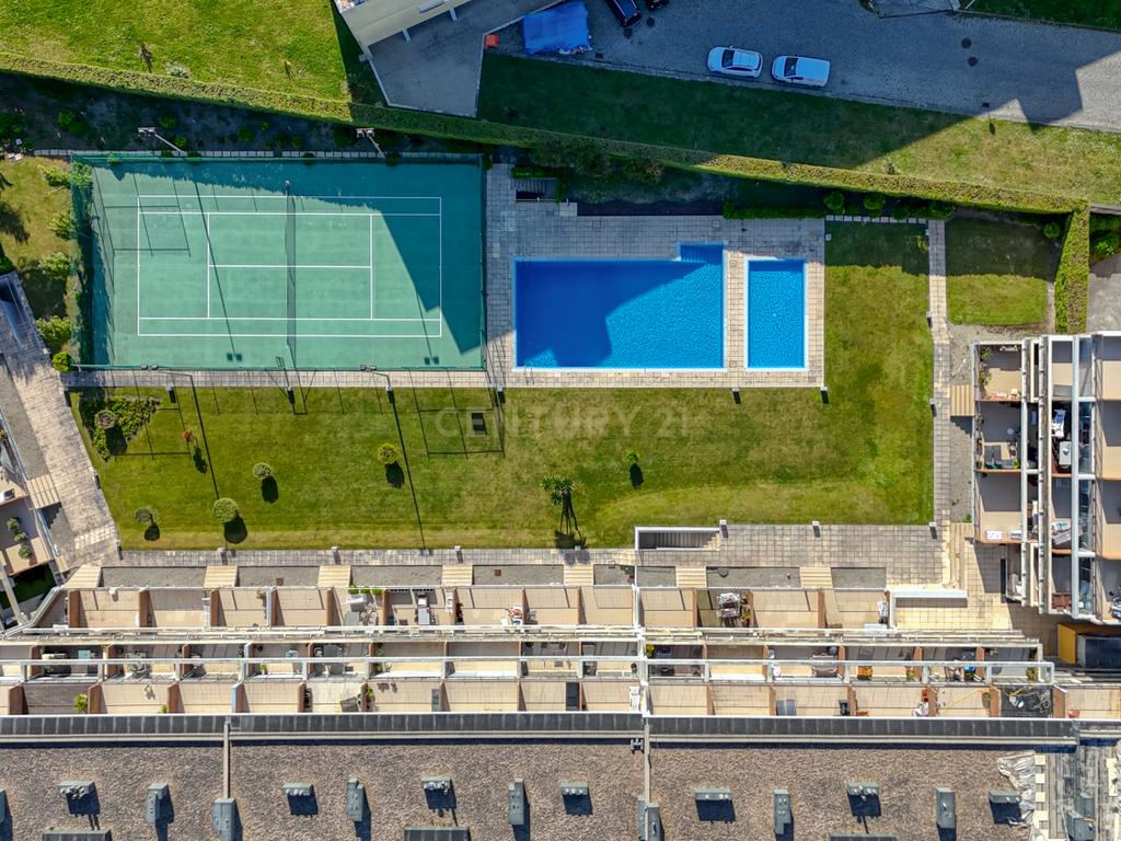 Apartamento T2+1 Duplex em condomínio fechado a  600m da praia - Image 33