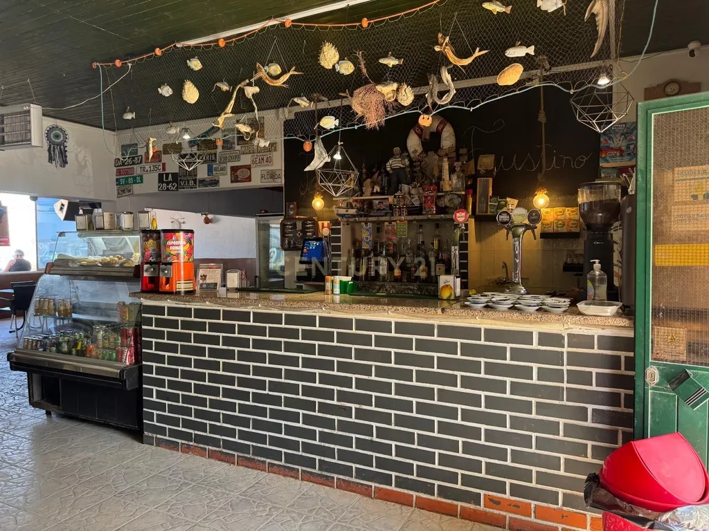 Moradia e restaurante na primeira linha da praia - Fonte da Telha - Image 13
