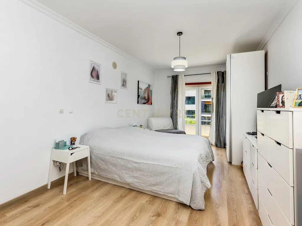 Apartamento T3 no Montijo com garagem, arrecadação e varandas - Image 23