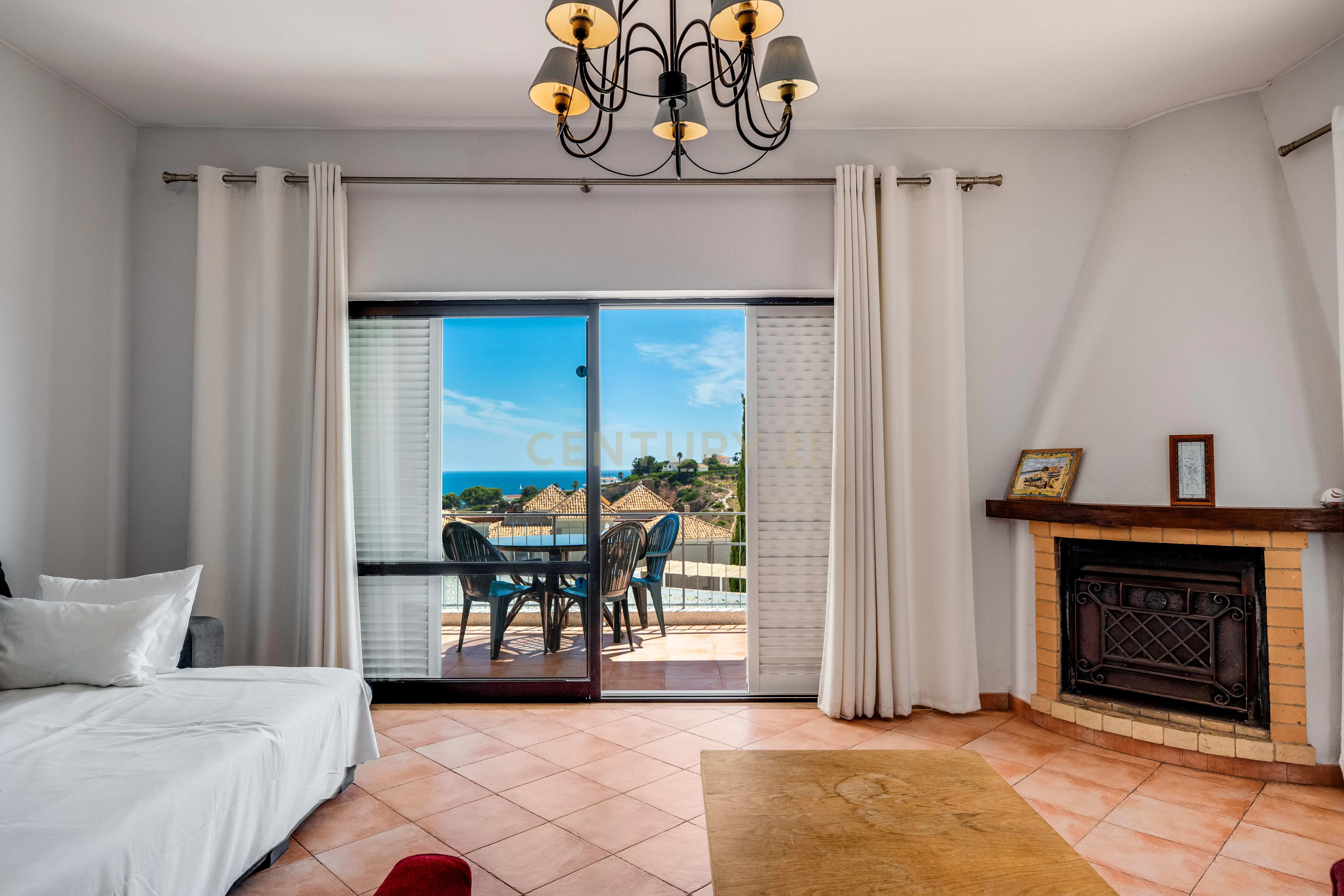 Fotografia 8 de Moradia T3 à venda com Piscina e Vista Mar em Albufeira