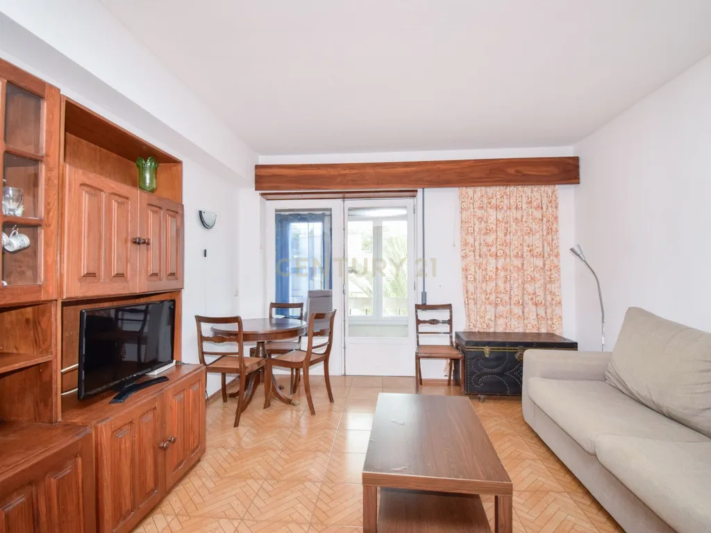 Apartamento T1 com Vista Mar em Carcavelos - Image 7