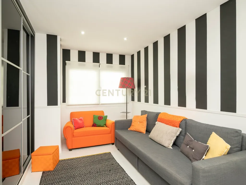 Moradia Exclusiva com Piscina e vista da Serra da Arrábida - Image 6