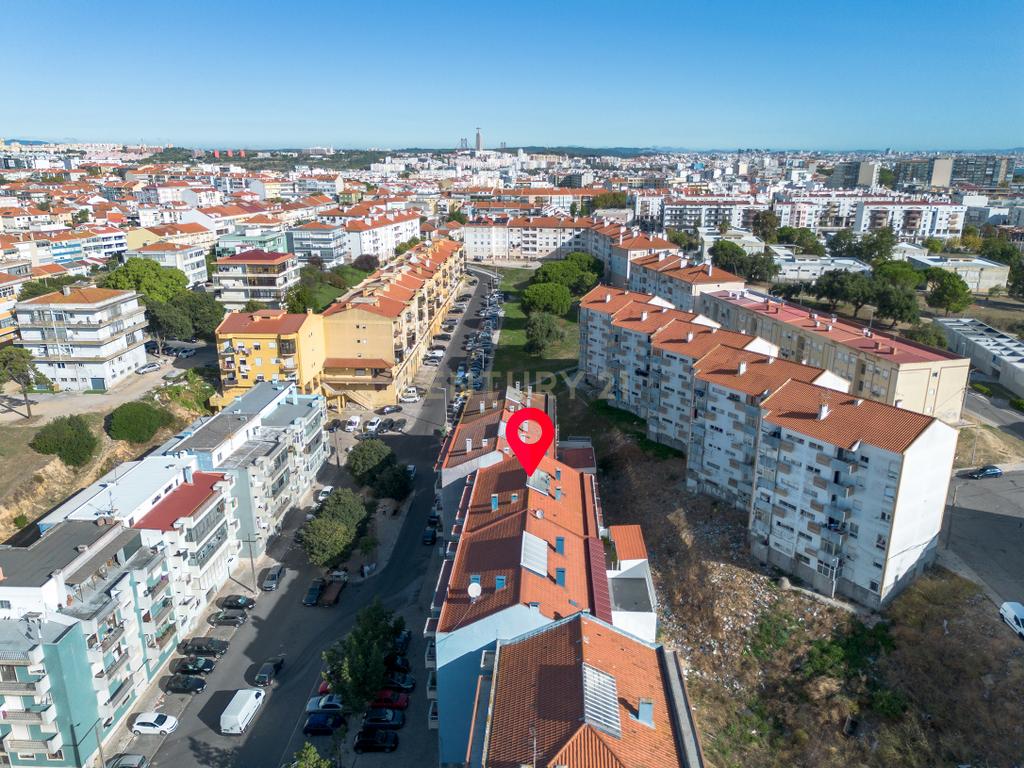 Apartamento T1 Feijó - Almada - Image 19