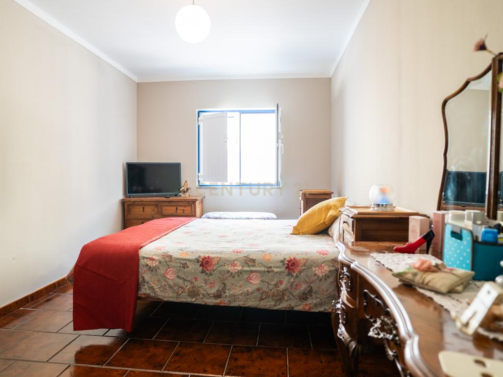 🏡 Moradia T4 Impecável em Olho Marinho – a poucos minutos de Peniche! - Image 12