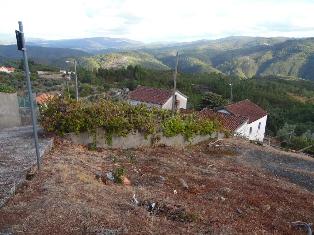 Refúgio de charme na natureza – Moradia T2 com terreno em Pampilhosa da Serra - Image 9