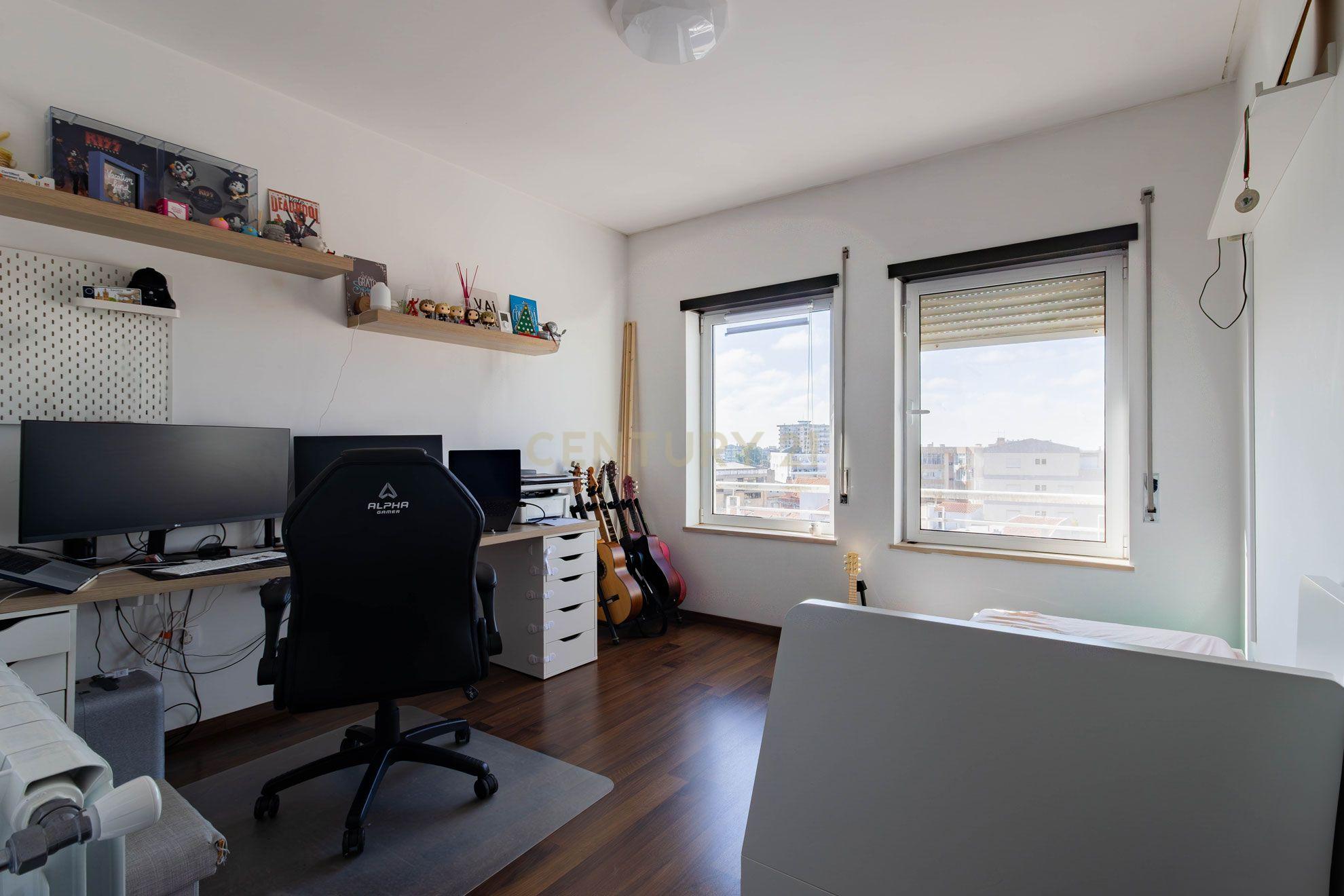 Fotografia 5 de Apartamento T3 Moderno na Marinha Grande, Leiria