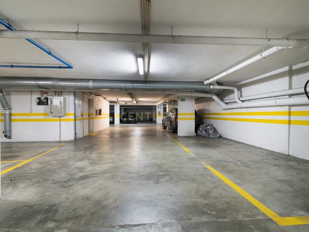 Apartamento T3 Totalmente Renovado – Colinas do Cruzeiro, Odivelas - Image 27