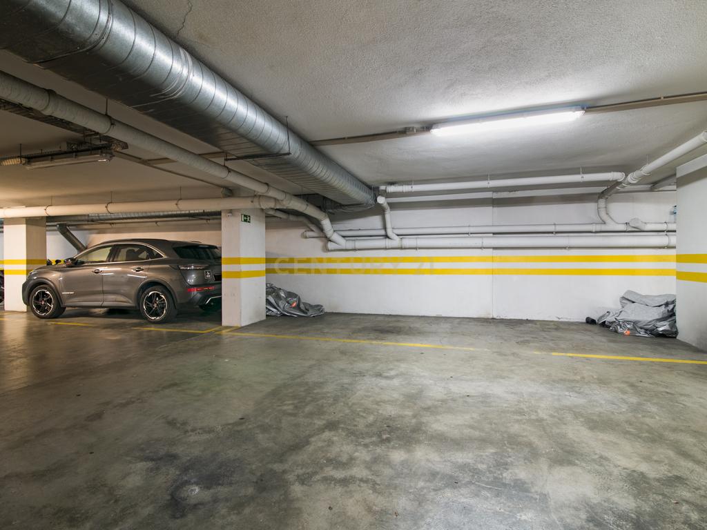 Apartamento T3 Totalmente Renovado – Colinas do Cruzeiro, Odivelas - Image 28