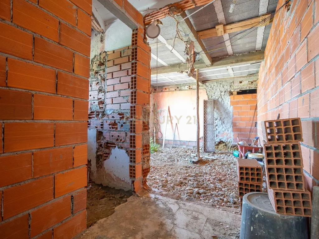 Moradia T1, para Reconstruir, Vila Nova, Miranda do Corvo - Image 7