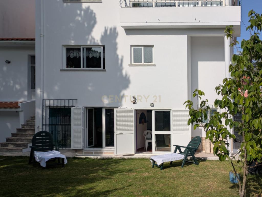 Moradia T4 isolada com jardim no Bairro do Rosário, Cascais - Image 36