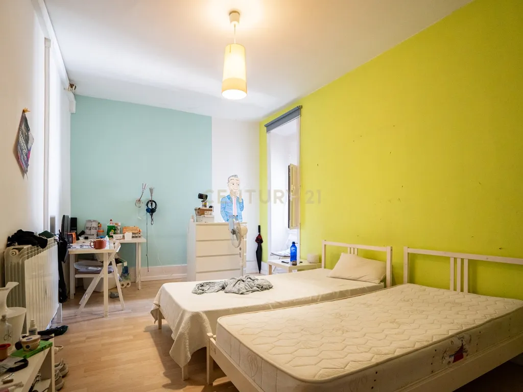 Apartamento Único com Vista sobre o Campo Pequeno – Lisboa - Image 31
