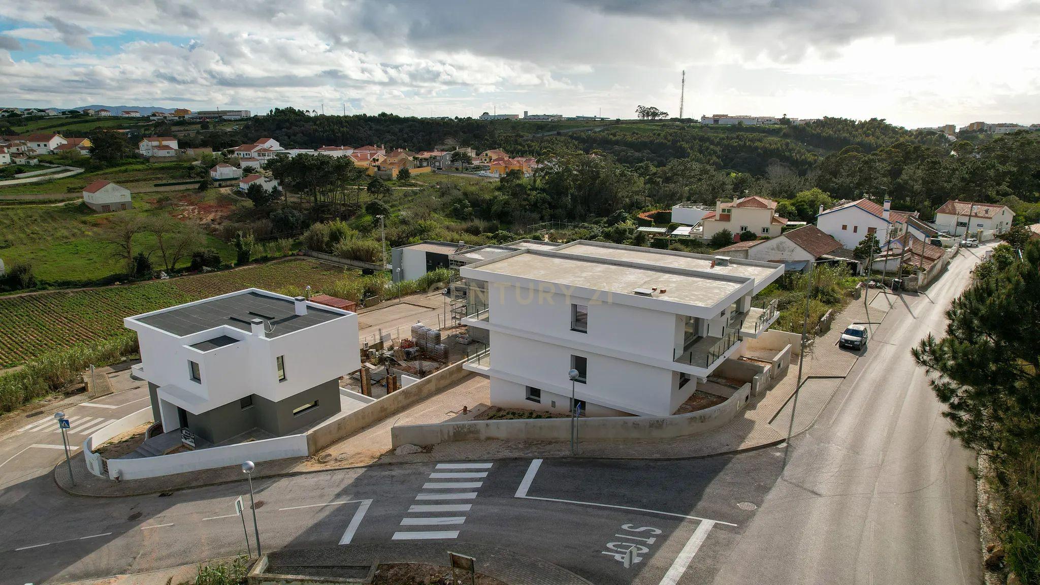Moradia T3 junto à Ericeira – Modernidade e Conforto - Image 7