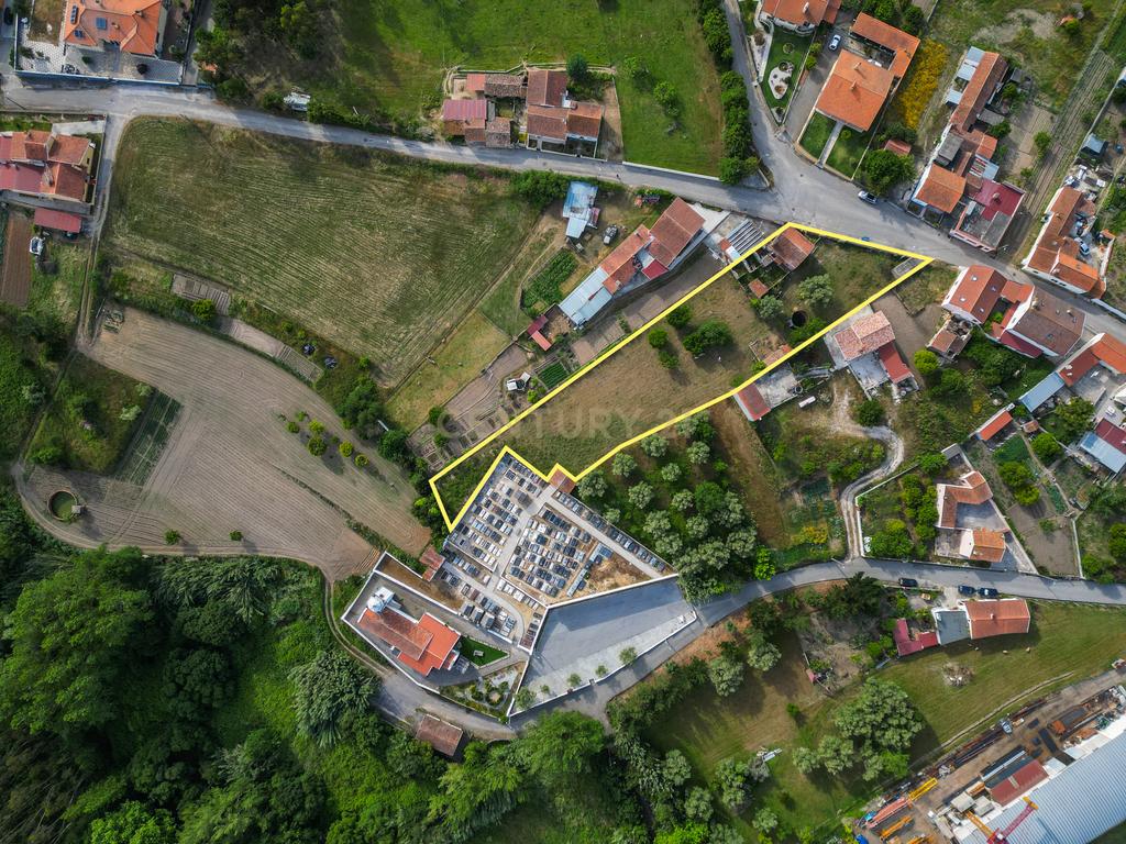 Moradia para Reabilitar com Terreno de 2.590m² em Gatões – Montemor-o-Velho - Image 3
