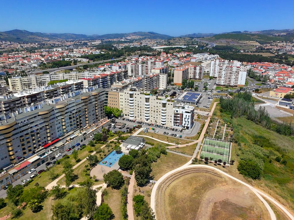 Apartamento T4 na prestigiada Urbanização Quinta do Infantado, Loures com Vista Panorâmica sobre as Lezírias - Image 41