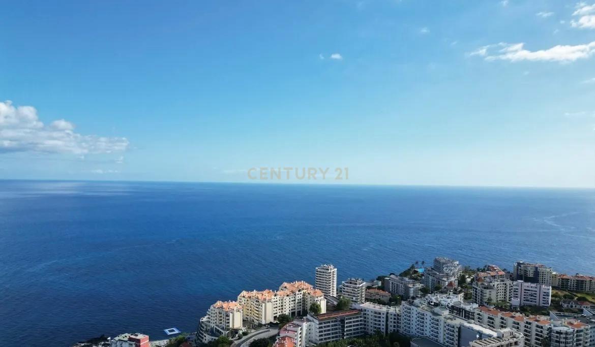 Fotografia 11 de Terreno 5.170 m² | São Martinho | 1.556 m² Urbanizáveis | Vista Atlântico | Projeto T4 incluído