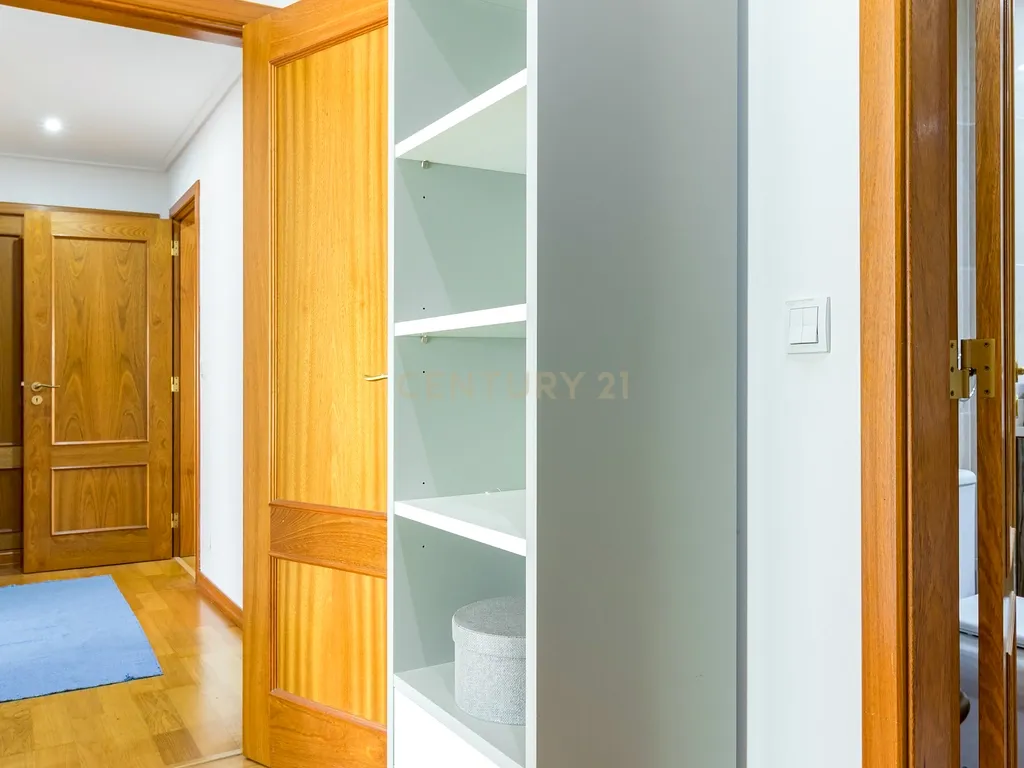 Apartamento T3 mobilado, equipado, com garagem, em Carnaxide, Oeiras. Para arrendar! - Image 13