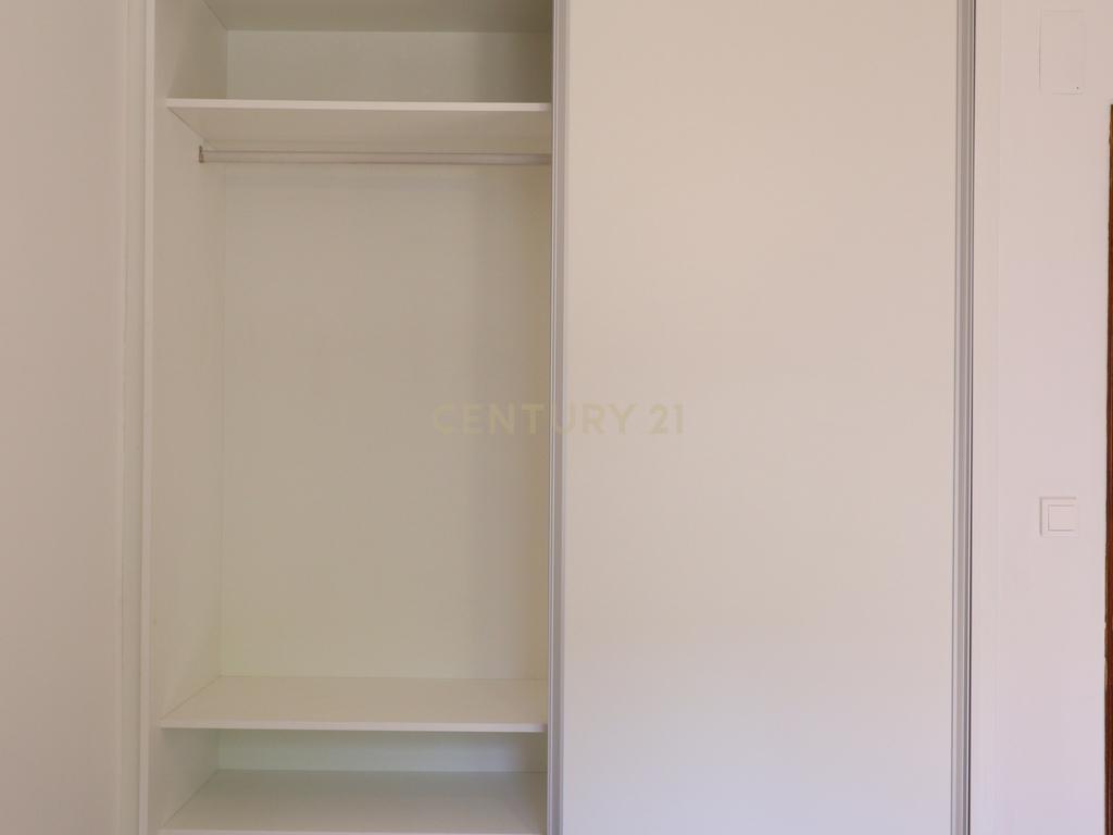 Apartamento T3 Remodelado na Avenida do Cristo Rei - ALMADA - Image 18