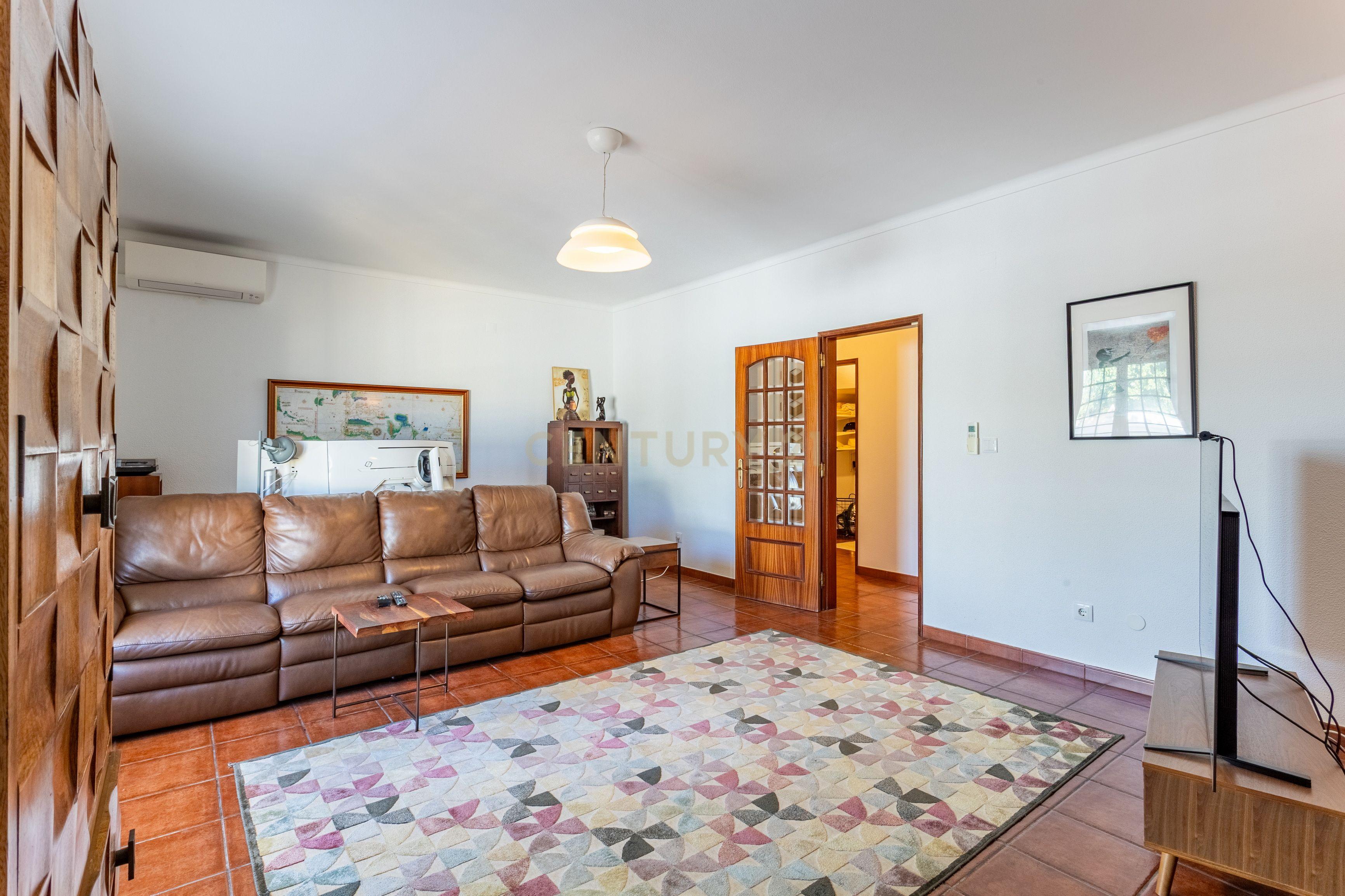 Fotografia 5 de A moradia T5 que procurava em Cabanas, Quinta do Anjo!
