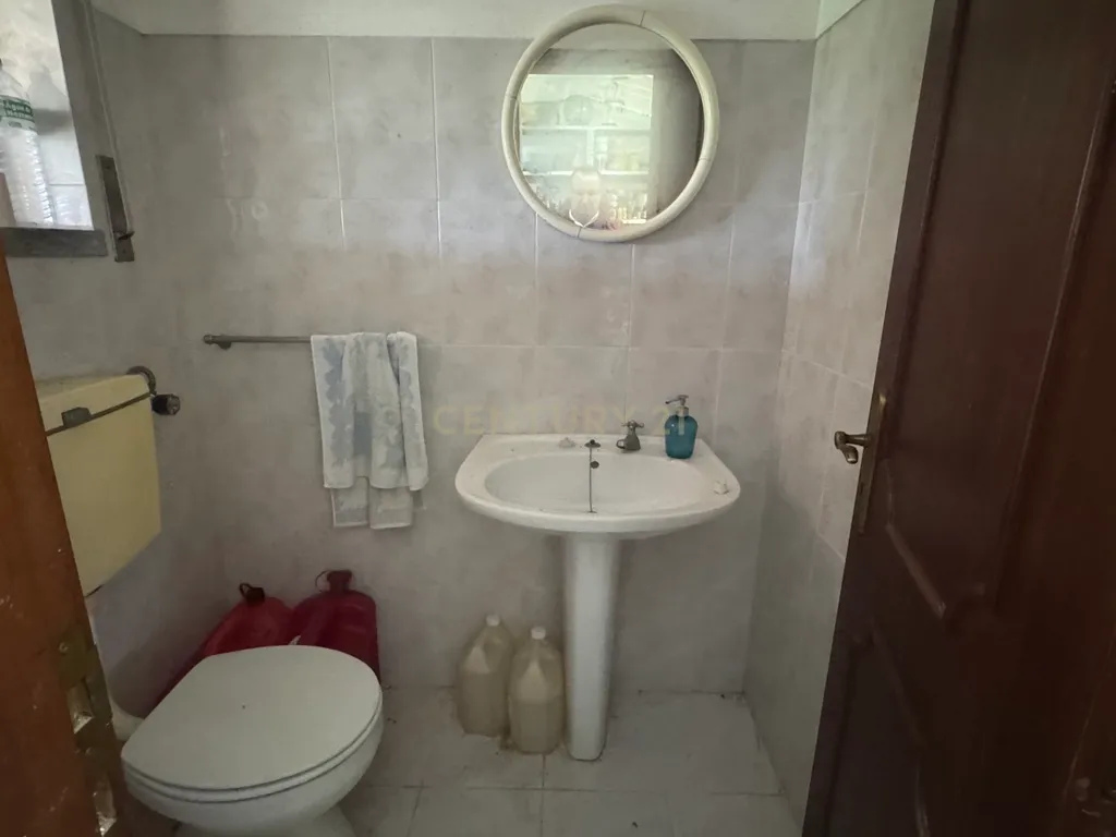 Espetacular Moradia T4 com Jardim e Vista Campestre em Alenquer - Image 38