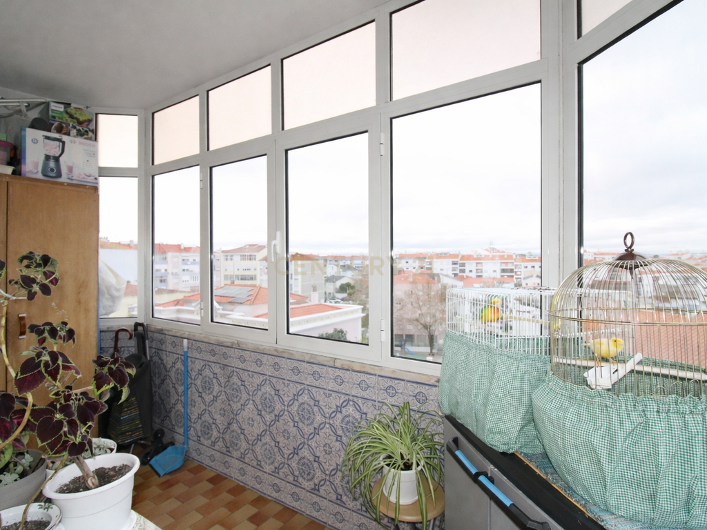 Apartamento T2+1 em Amora - Image 5