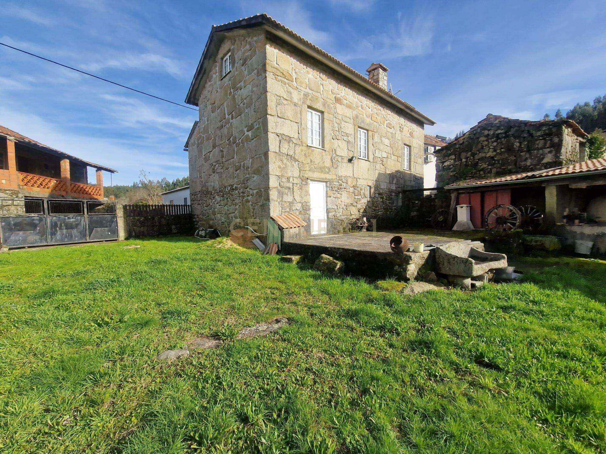 Casa De Pedra Na Serra Do Caramulo, Tondela - Image 4