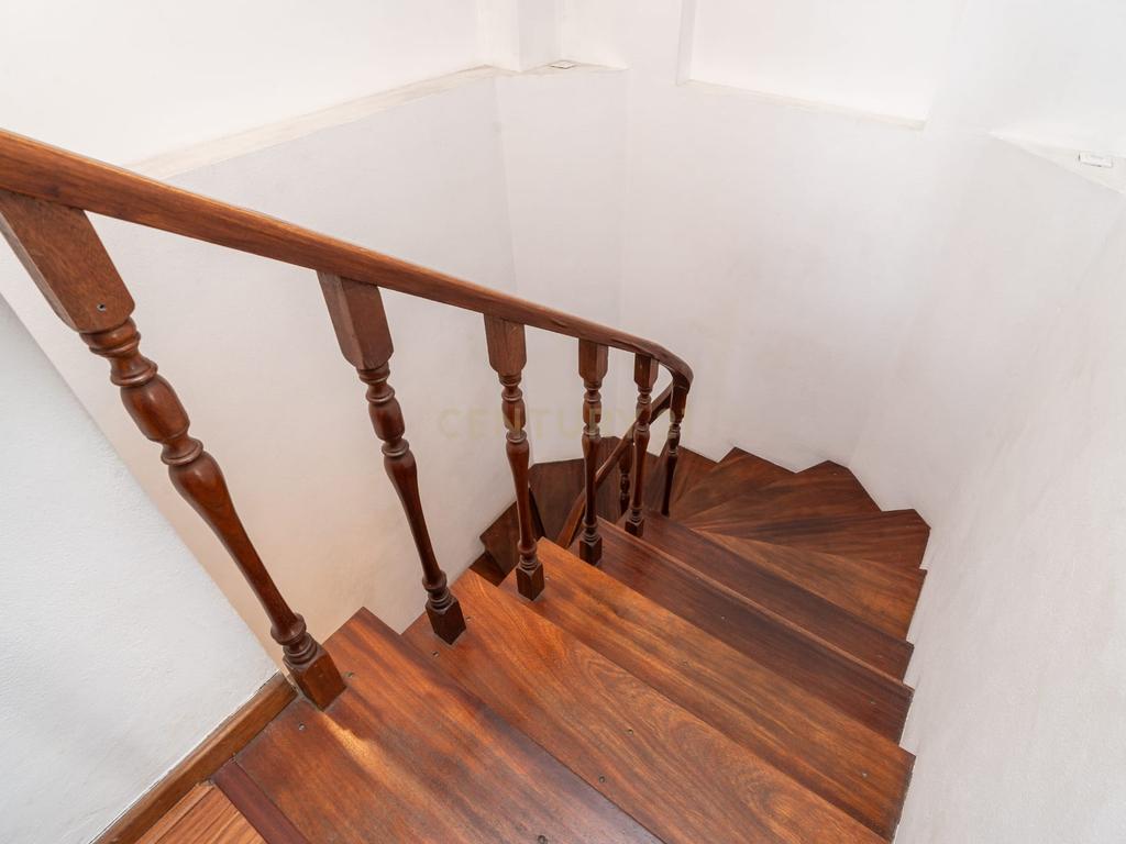 T3 Duplex com 2 Terraços, na Av. Elísio de Moura, em Coimbra - Image 9