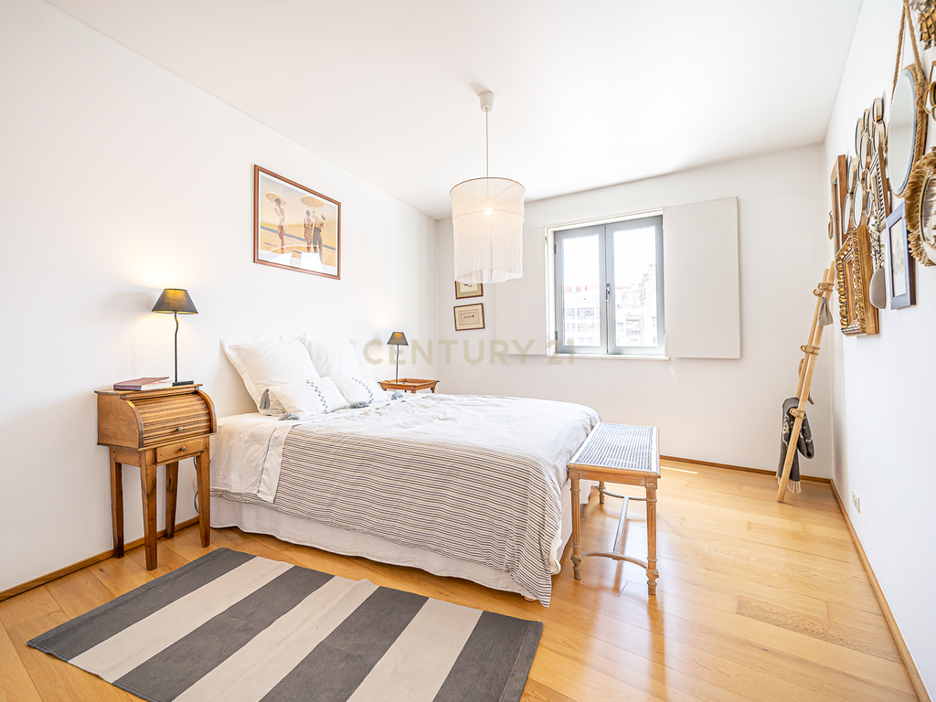 Apartamento T3 com terraço, garagem e elevador na Rua do Benformoso, em Lisboa - Image 21