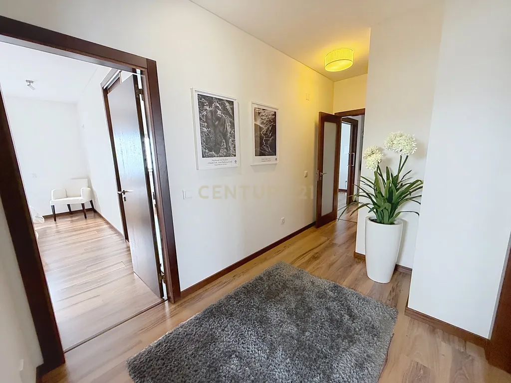 Apartamento T2 em Nazaré, Leiria - Perto da Praia e Comércio - Image 15
