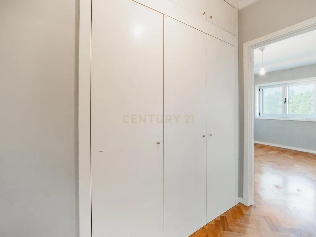 Apartamento T2 na Rua Manuel Carqueja - junto à Praça Velasquez - Porto - Image 21
