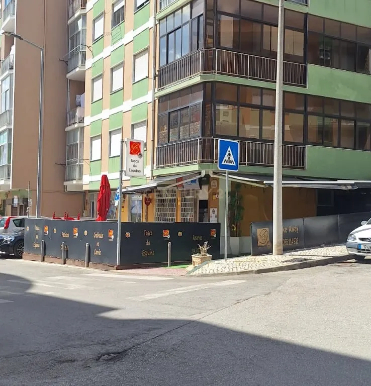 ATENÇÃO INVESTIDORES! Excelente oportunidade de investimento em Setubal - Image 30