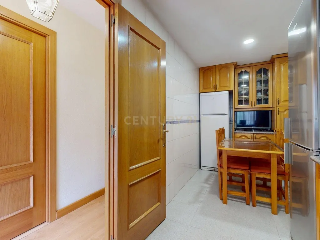 Casa Térrea em Alcalá de Henares, Madrid - 5 Quartos e 3 WC - Image 17