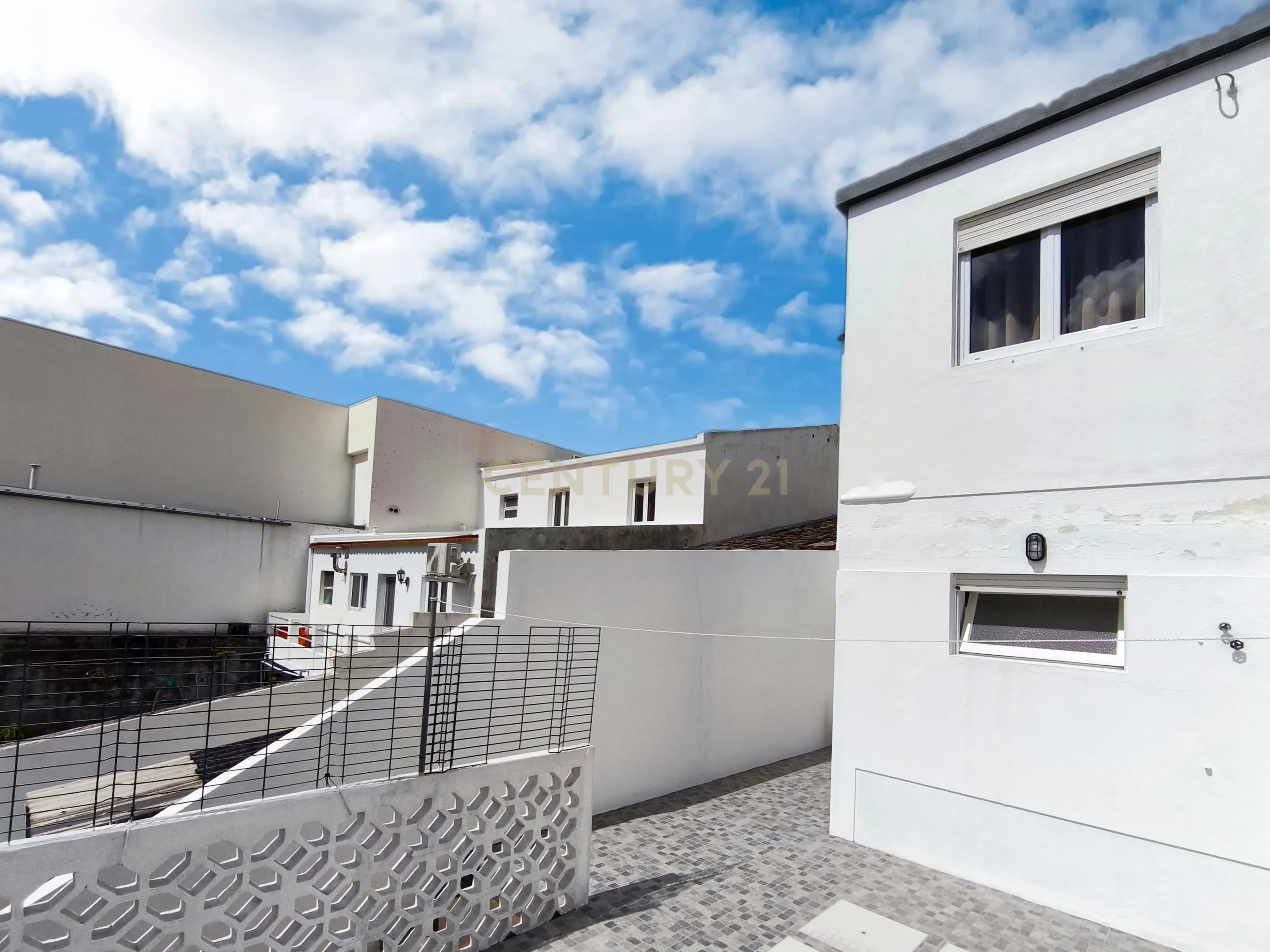 Casa T3 com Jardim e Terraço em Ponta Delgada, São Miguel - Image 18