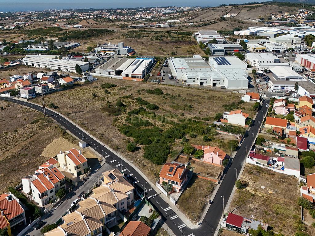 Terrenos com 28.520m2 no Concelho de Cascais - Image 12