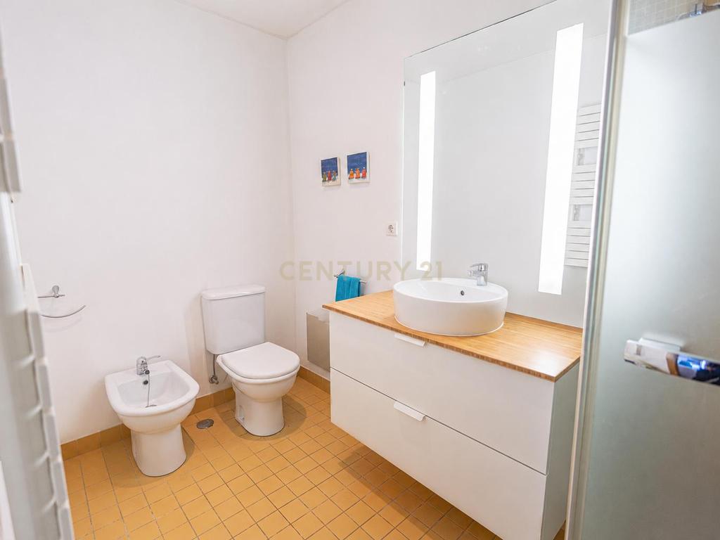T4 Duplex com Rooftop e Vista Panorâmica sobre o Tejo – Parque das Nações - Image 18