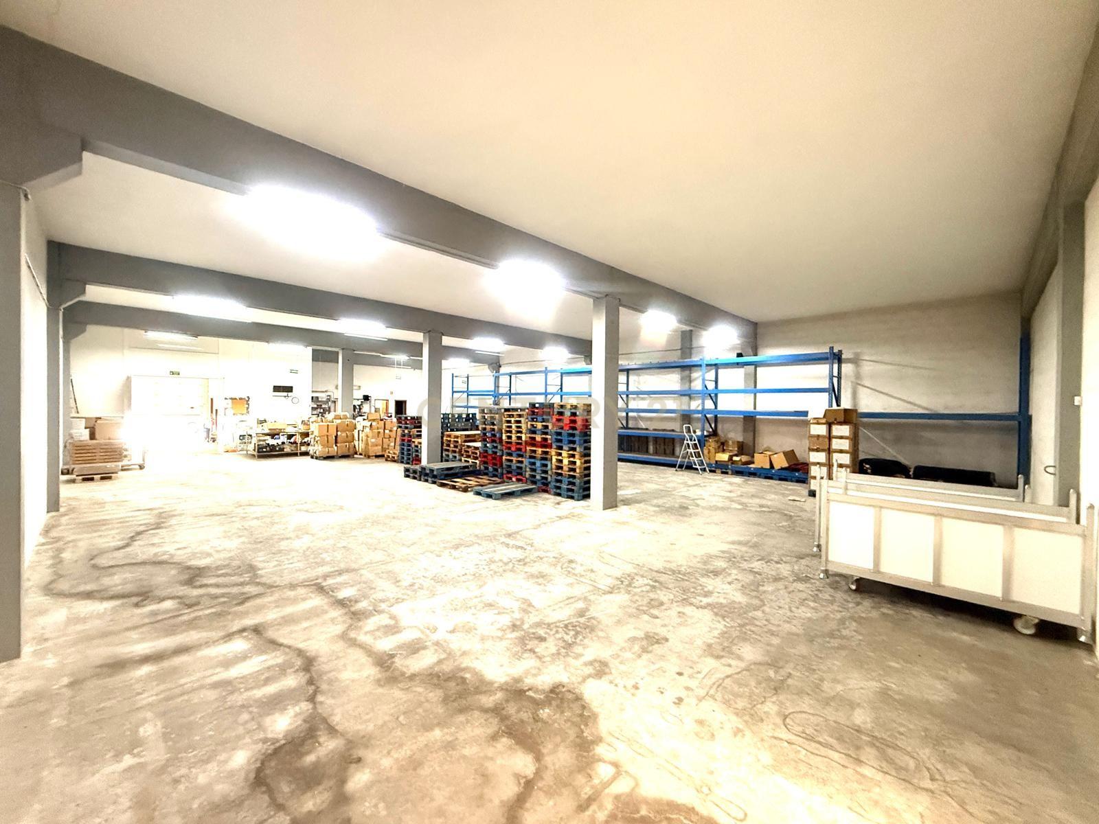 Fotografia 12 de Pavilhão Industrial para Arrendamento em Ponte, Guimarães