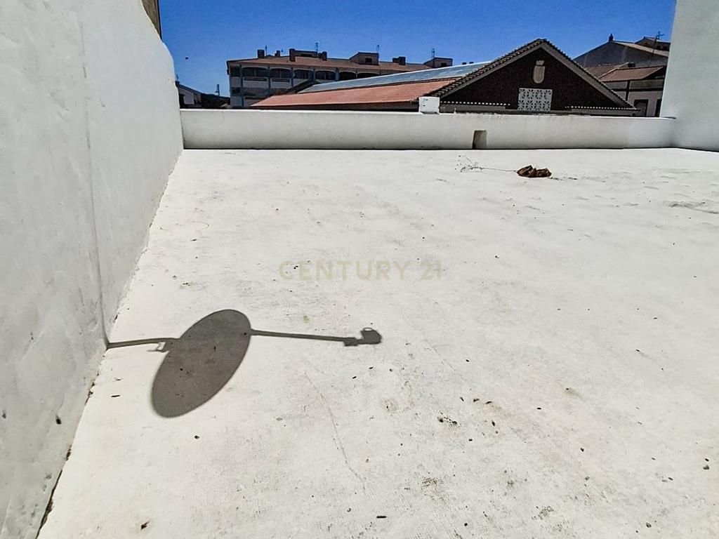 Moradia T3+2 com Terraço, Pátio e Espaço Comercial em São Bartolomeu de Messines – Silves, Faro - Image 45