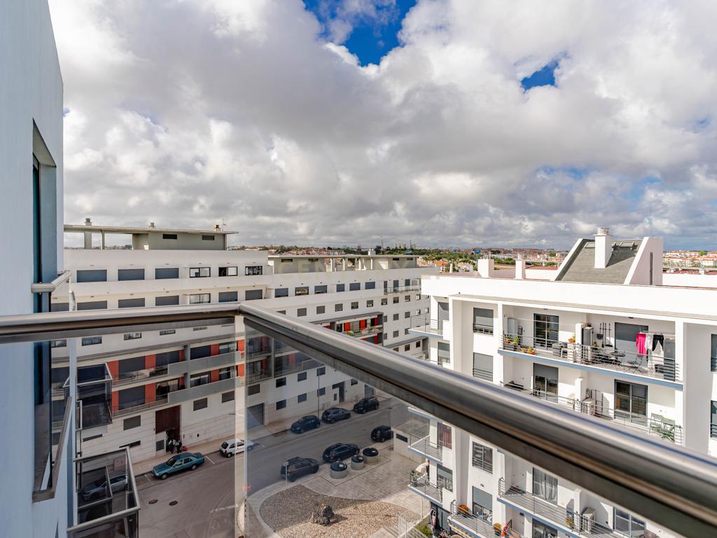Duplex no Parque Luso em Corroios - Image 15