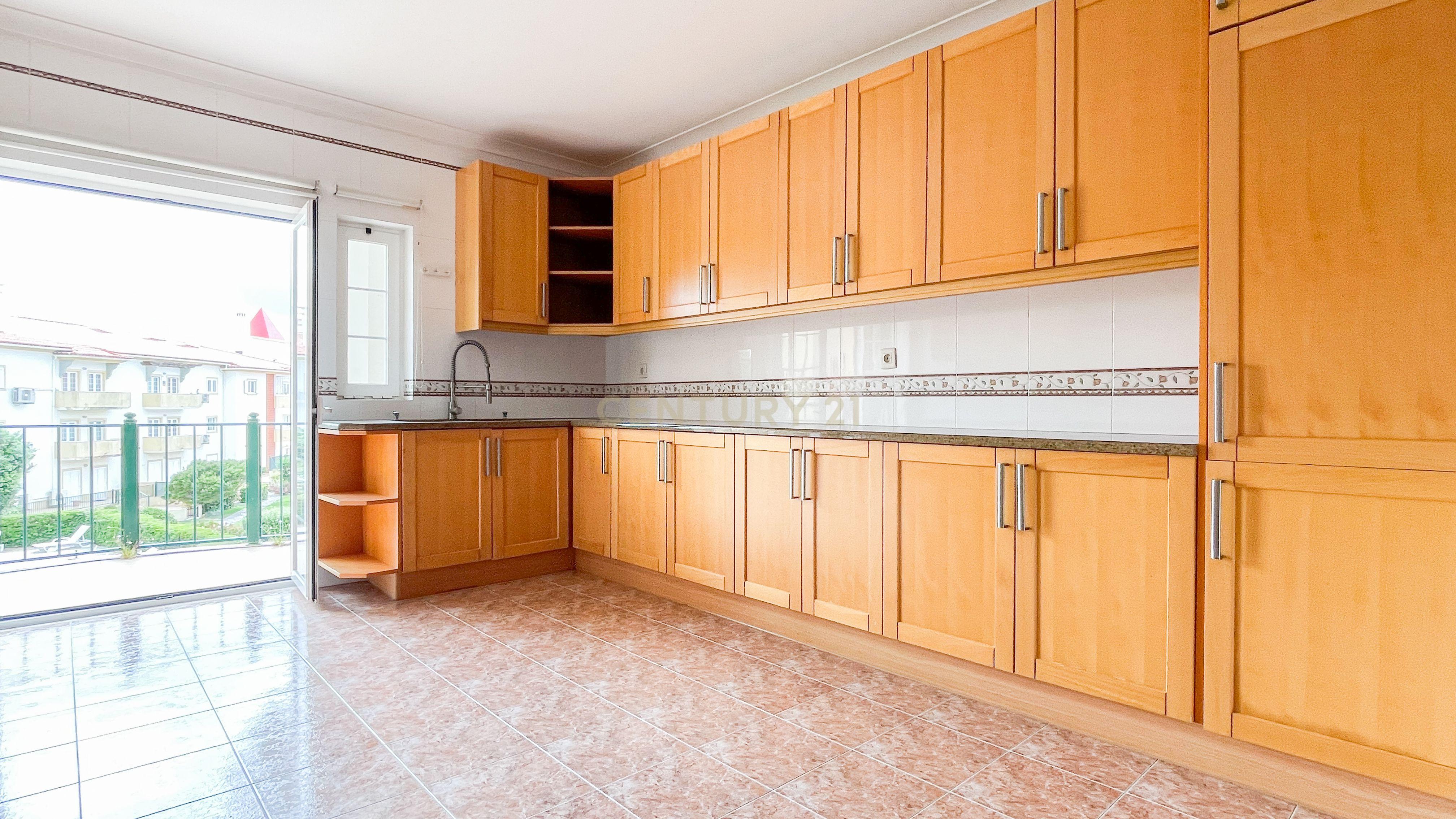 Apartamento T4 Duplex Quinta da Beloura - Image 10
