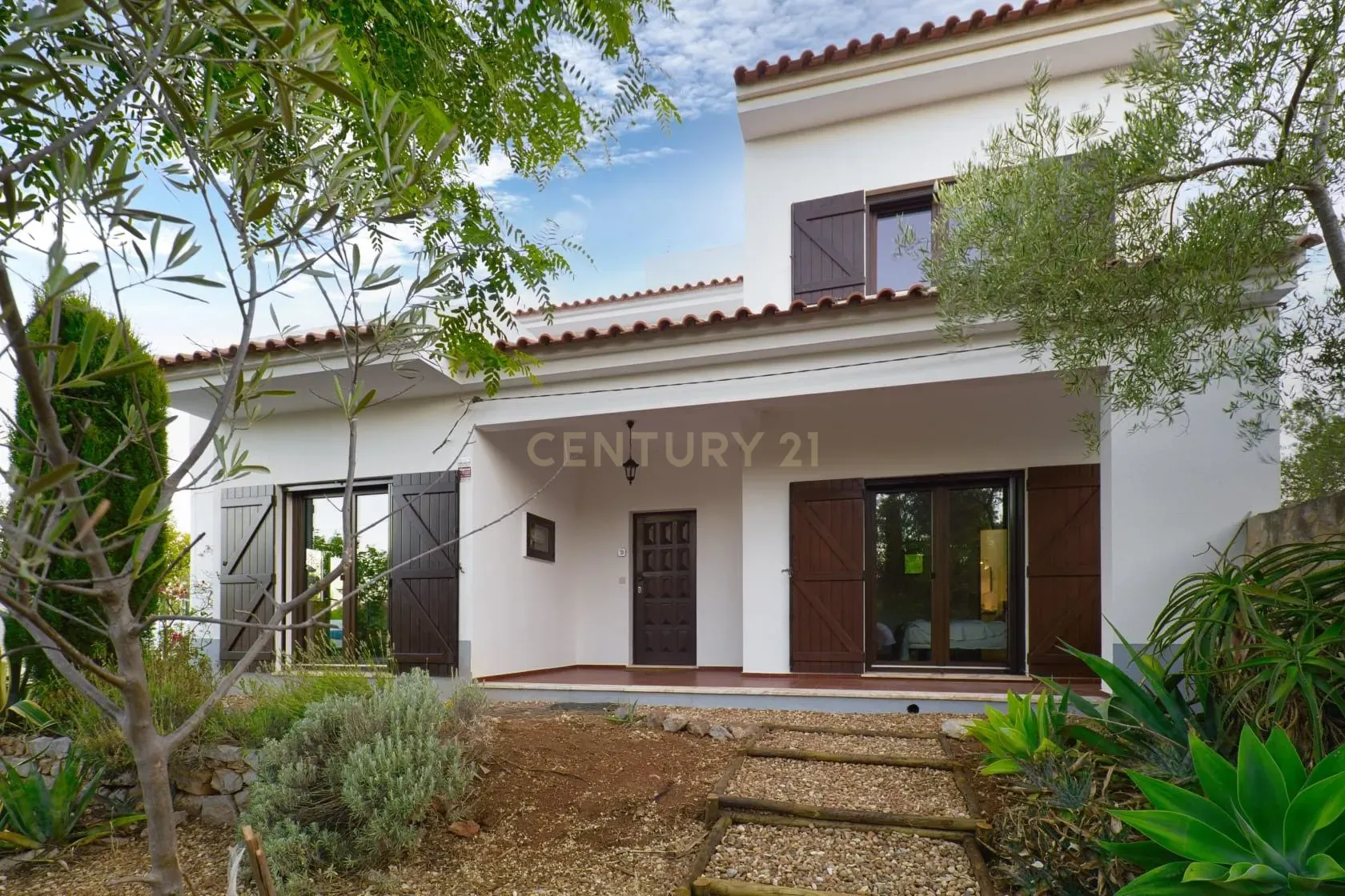 Fotografia 6 de Moradia T3 com Piscina, Amplos Terraços e Vista de Campo e Mar, a 5 Minutos de Tavira