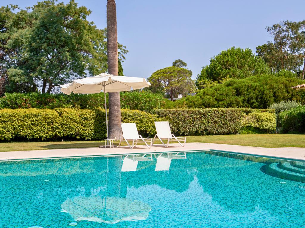 Moradia T7 com Piscina em Alcabideche- Cascais - Image 52