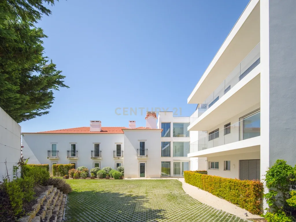 Apartamento T4 com Vista Mar em Condomínio Privado – Monte Estoril - Image 41