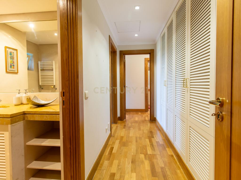 Apartamento T2 para arrendar - Belas Clube de Campo - Image 17