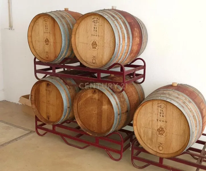 Herdades com produção Vinho, com 157,3ha situada em Terrugem, concelho de Elvas - Image 16