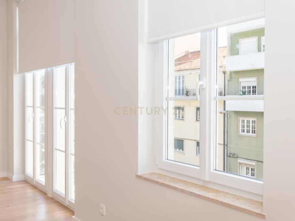 Apartamento Moderno e Luxuoso - Lapa - Lisboa - Image 13