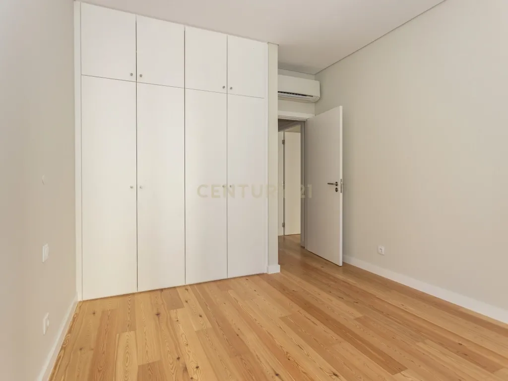 Apartamento Moderno e Luxuoso - Lapa - Lisboa - Image 19