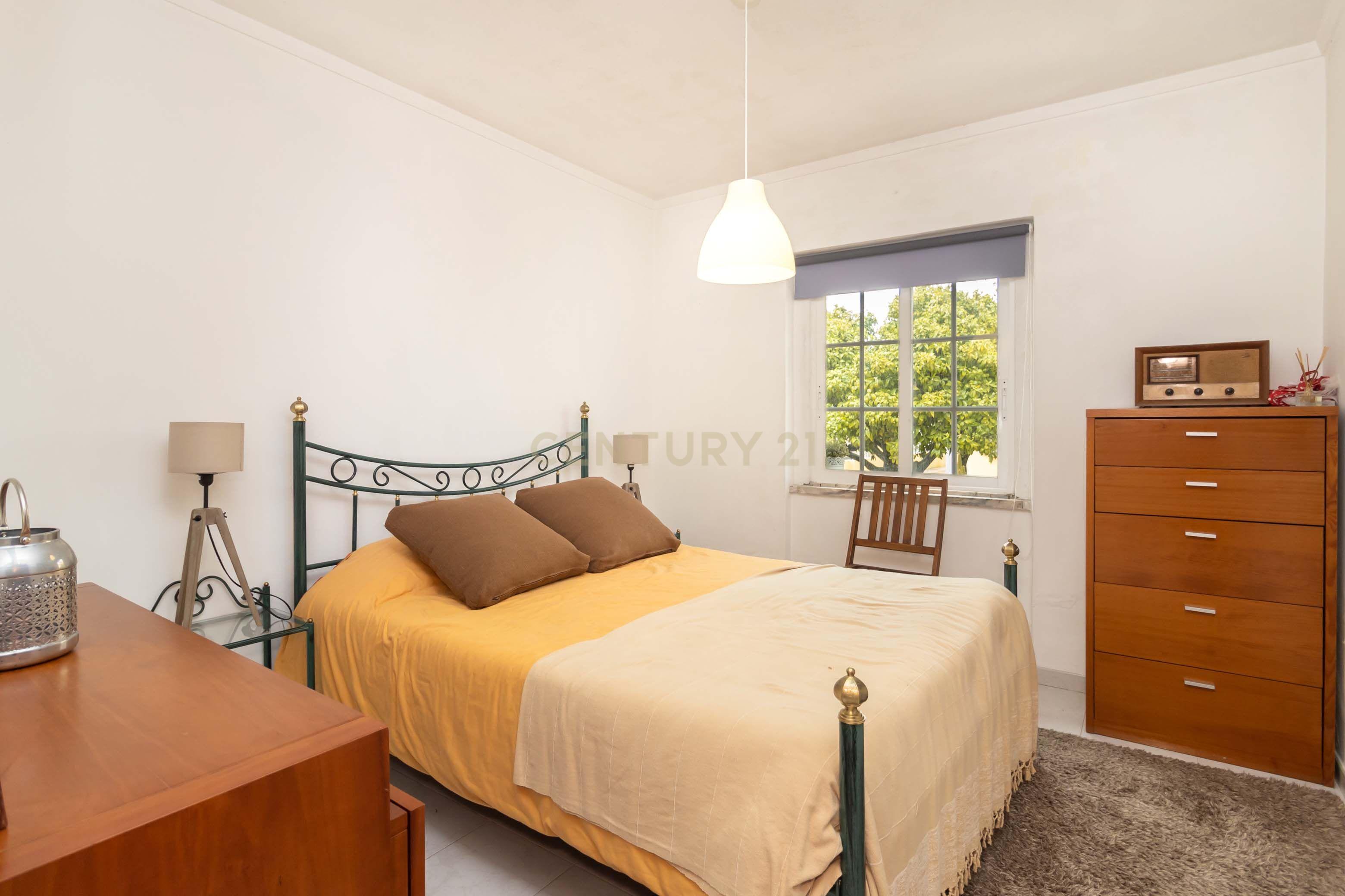 Moradia em Fernão Ferro com Piscina - Image 77